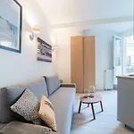 Hostnfly Apartments - Splendid New Modern Studio Arc De Triomphe